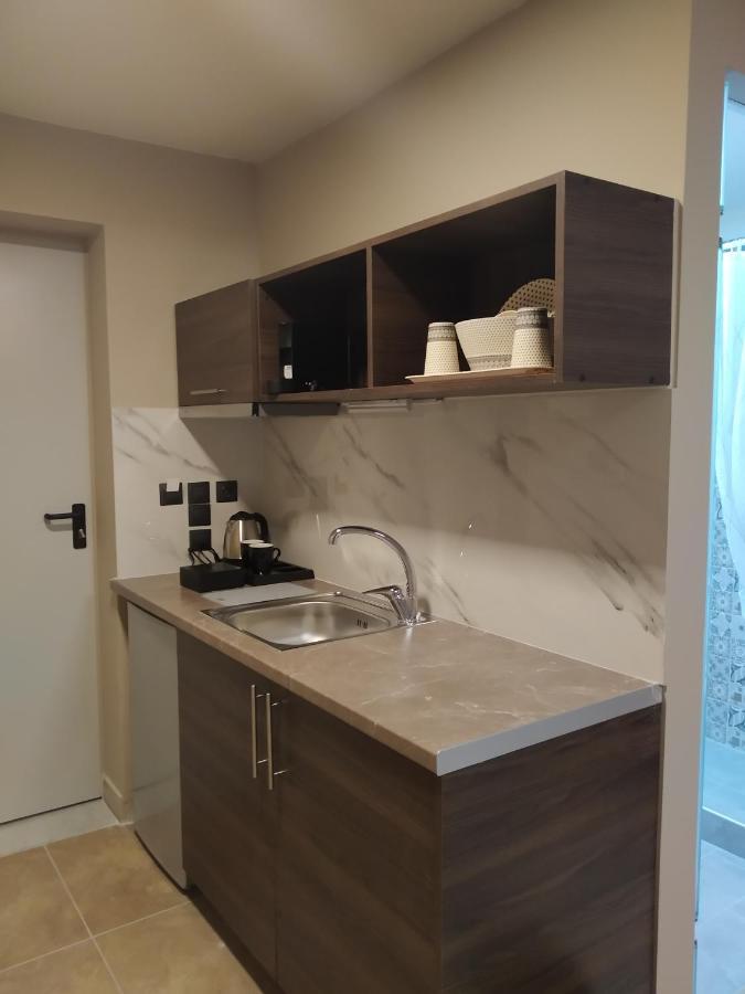 Elaea Boutique Apartments Piraeus Exterior photo